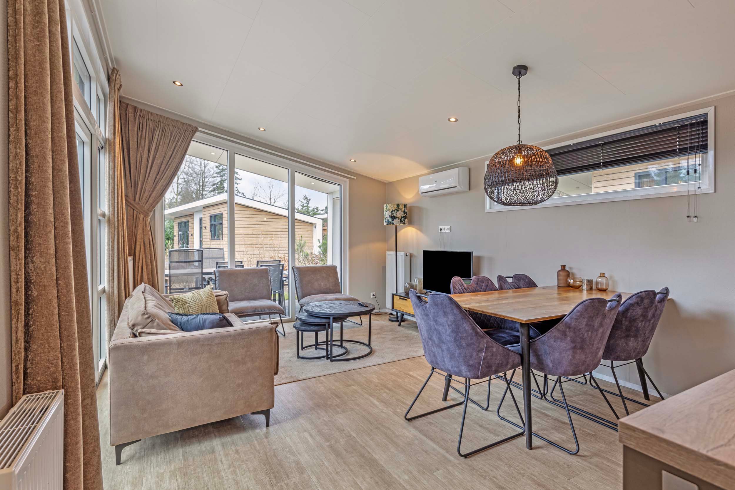 Resort Veluwe - Silva 5 personen - 17 - Interieur - Woonkamer - Zibber - 1